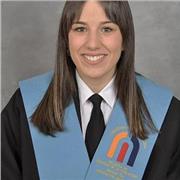 Maestra titulada en Grado de Educación Primaria con mención en Educación Especial.